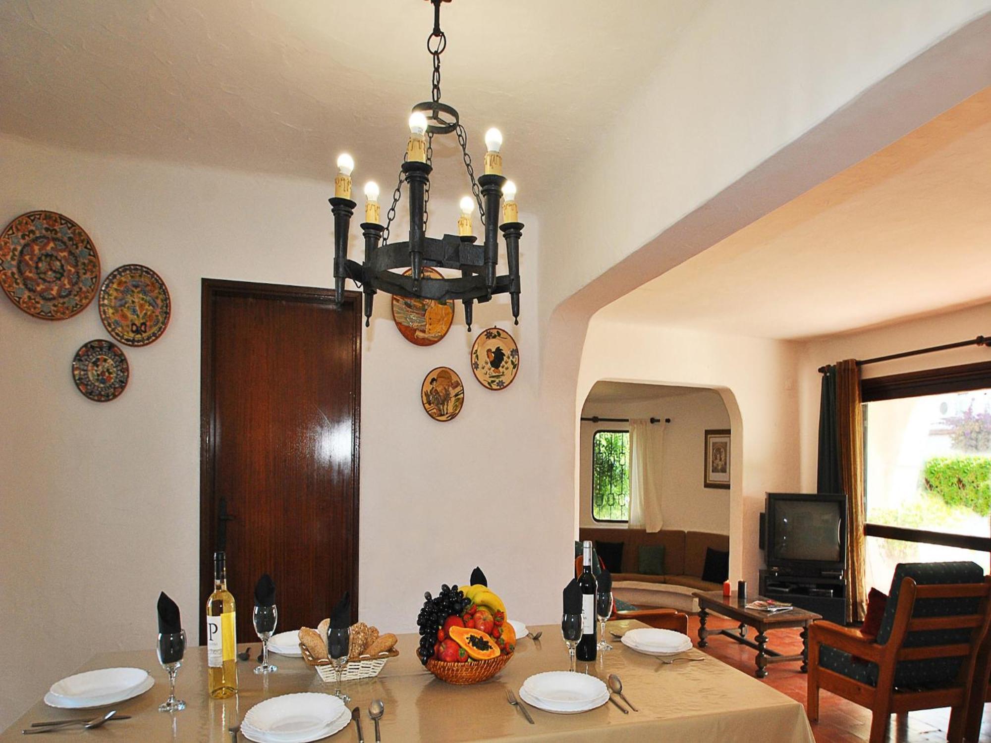 Villa With Heated Pool *